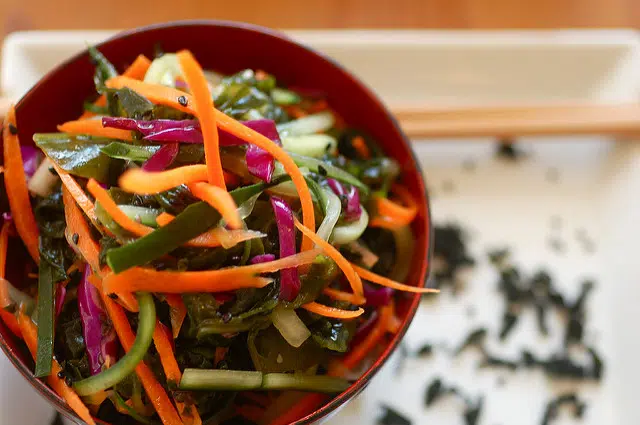 Seaweed Ginger Carrot Salad Recipe